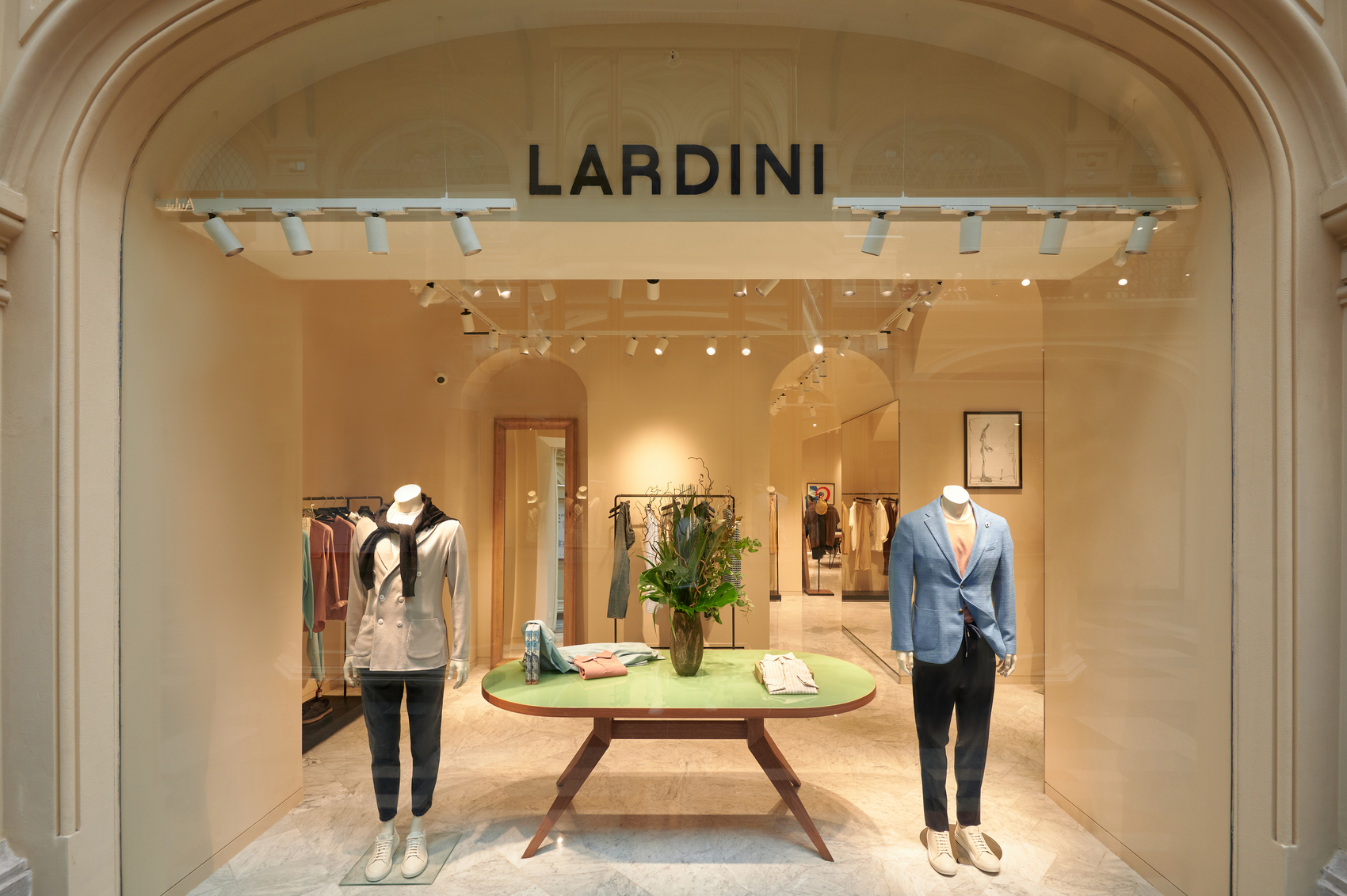 Магазин Lardini открылся в пространстве Bosco di Ciliegi в ГУМе