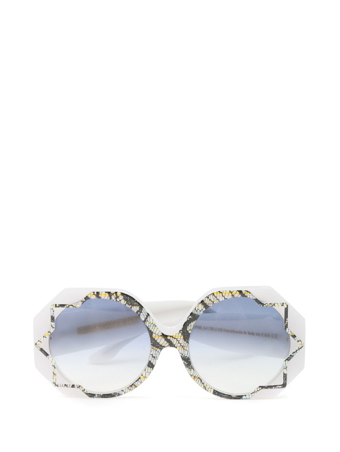 Солнцезащитные очки в пластиковой оправе с узором Cutler and Gross - Общий вид